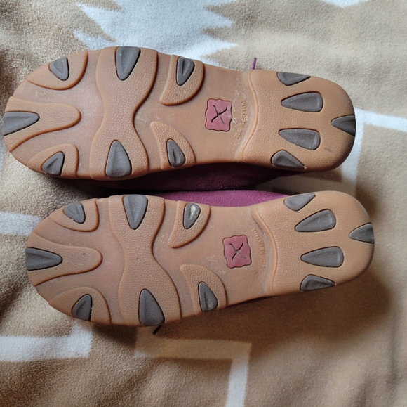 Twisted X Suede Chukka Boots - Picture 3 of 5